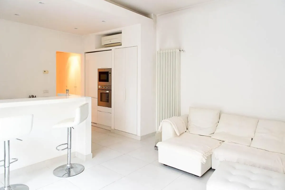 Hbhall Navigli 6B Apartment Milan 0*,  Italy
